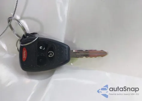 2013 Jeep Wrangler Unlimited Sahara z USA, uszkodzony, nr VIN 1C4BJWEG3DL677904